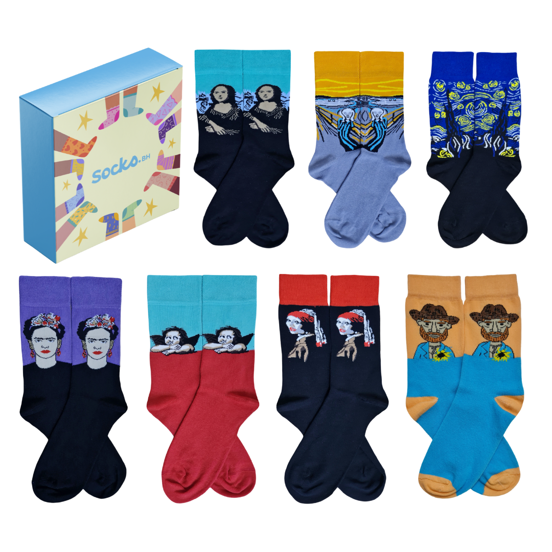 7 pairs of art-themed crew socks in a white gift box featuring famous paintings like Mona Lisa, The Scream, Starry Night, and Frida Kahlo.